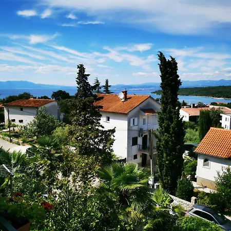 Dasek Ii, Apartment Njivice